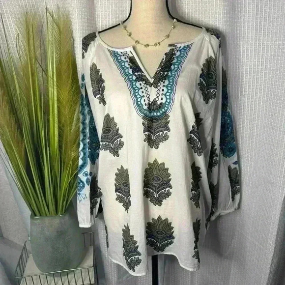 Talbots Women’s 1X Blouse Blue Imari Floral Medallion 3/4 Sleeve Crochet Accents - Picture 2 of 13